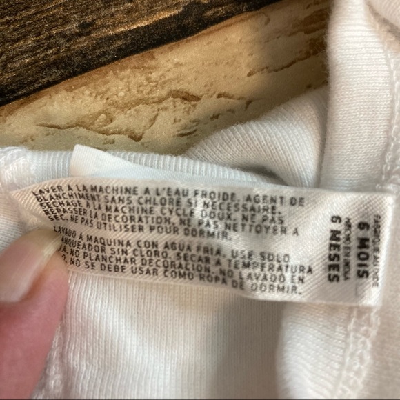 Gerber one piece footed bodysuit tan 3-6 mo - Picture 7 of 7